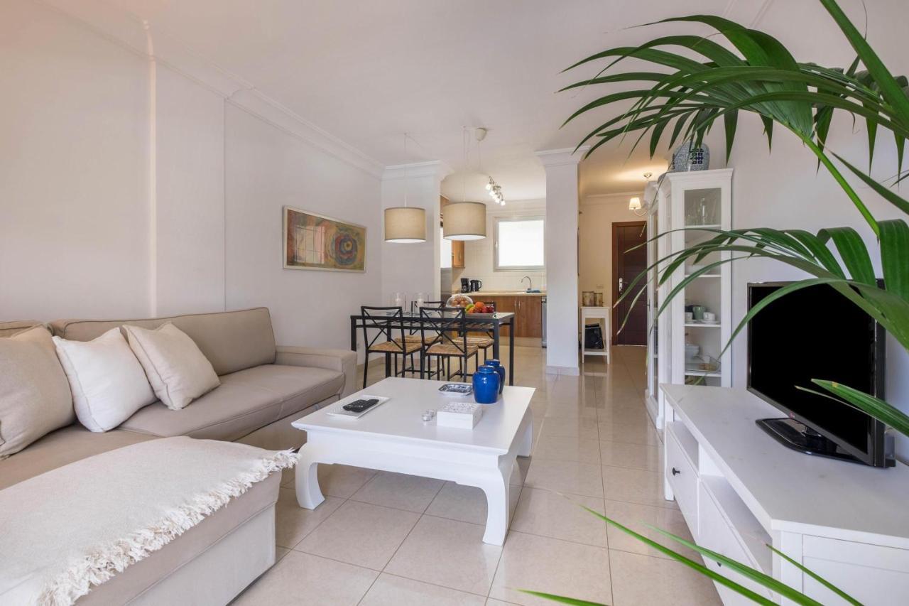 Apartamento Marina Арона Экстерьер фото